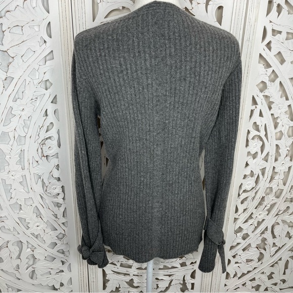Escada Gray Ribbed Cashmere Virgin Wool Sweater - Picture 2 of 7